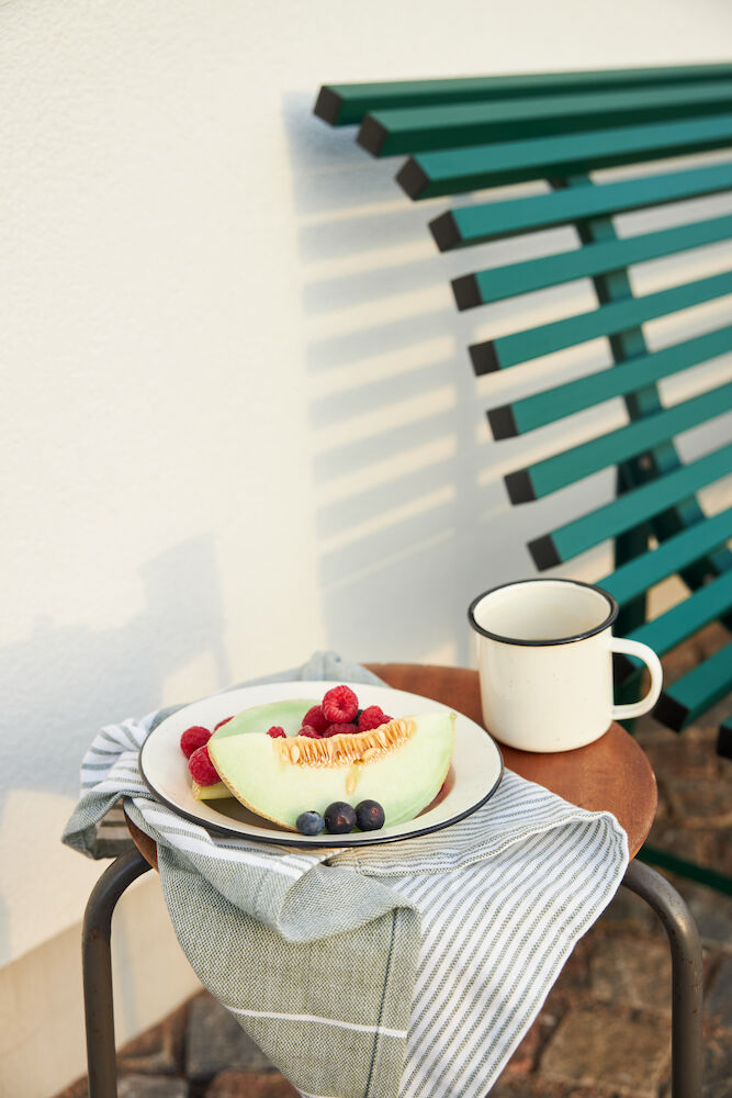 Doris enamel plate (Beige)