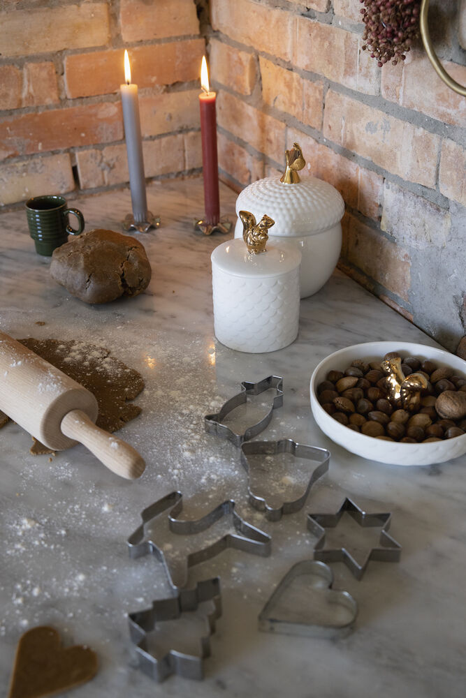 Squirrel bowl with lid