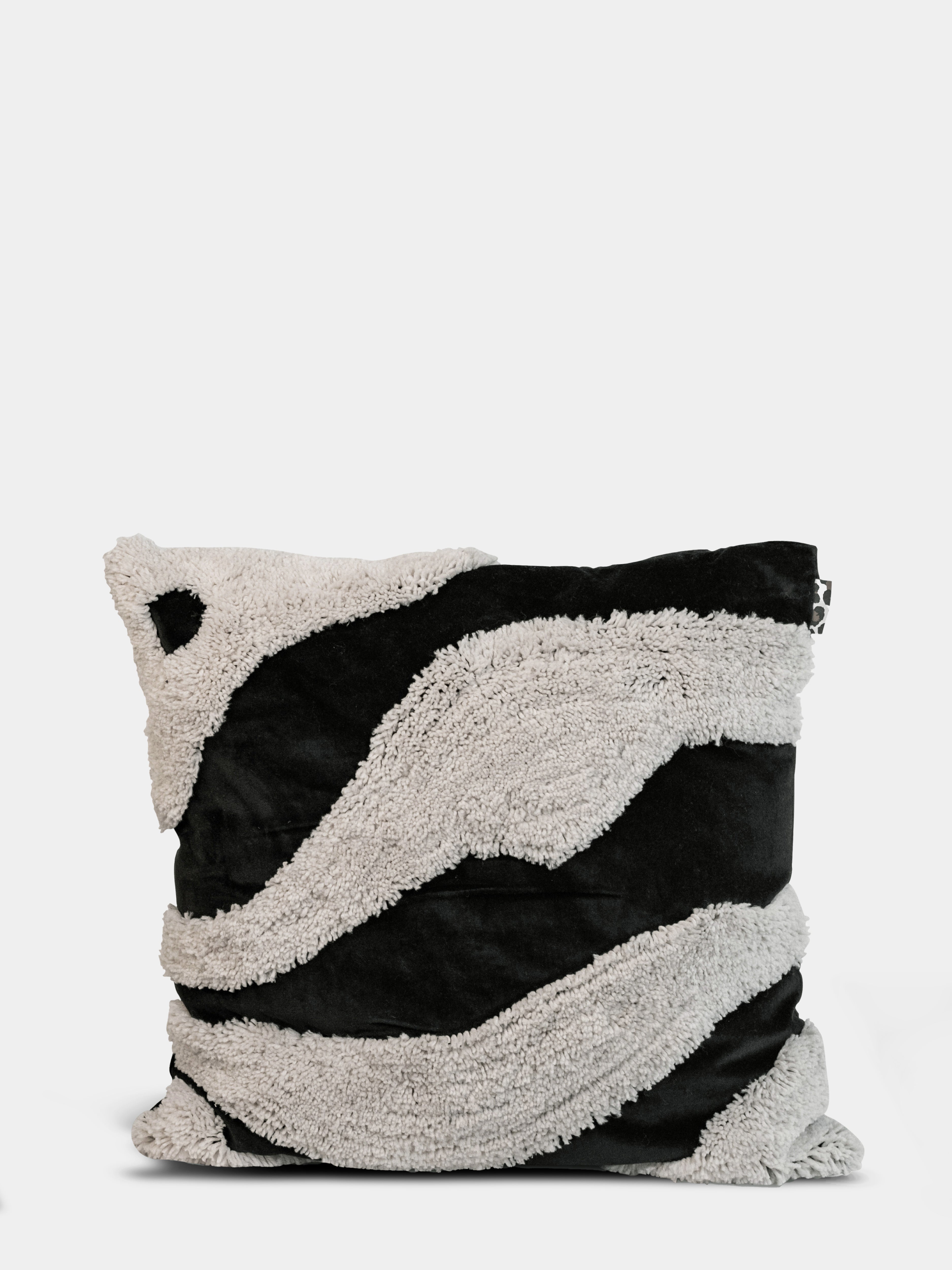 Pillow Fluffy (Black/Beige)