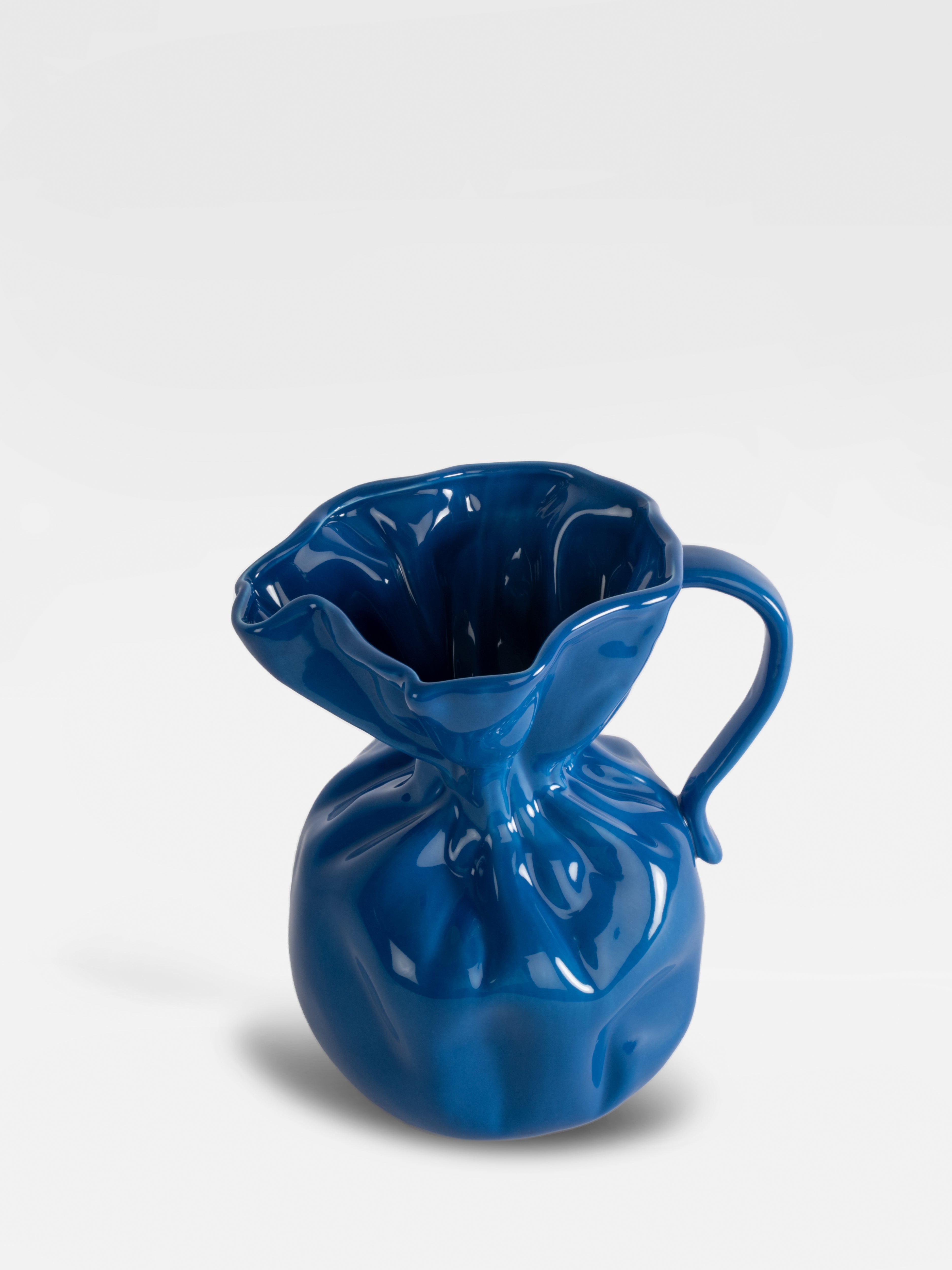 Vase Crumple (Blue)