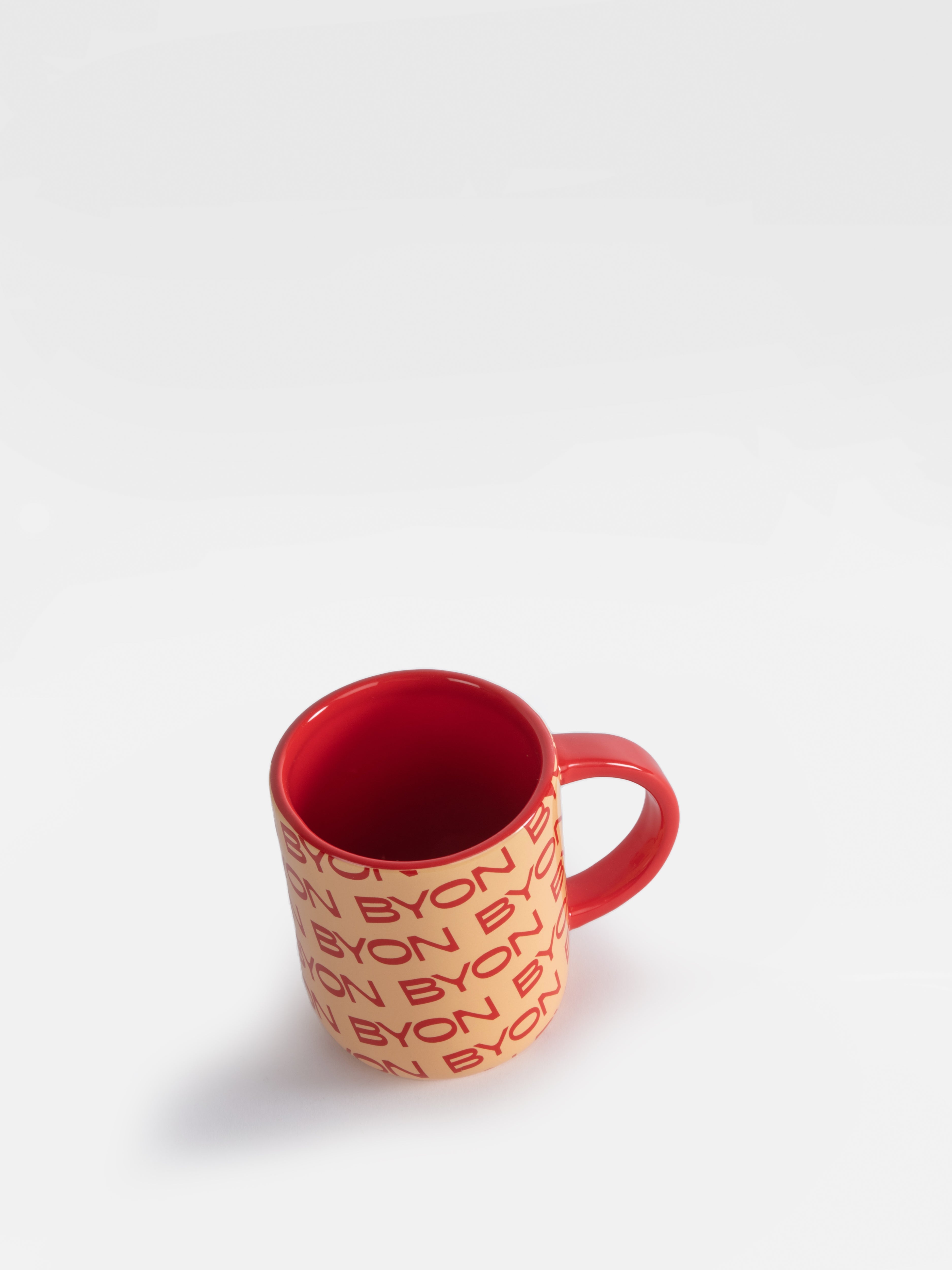 Mug Liz Byon (Red/Apricot)