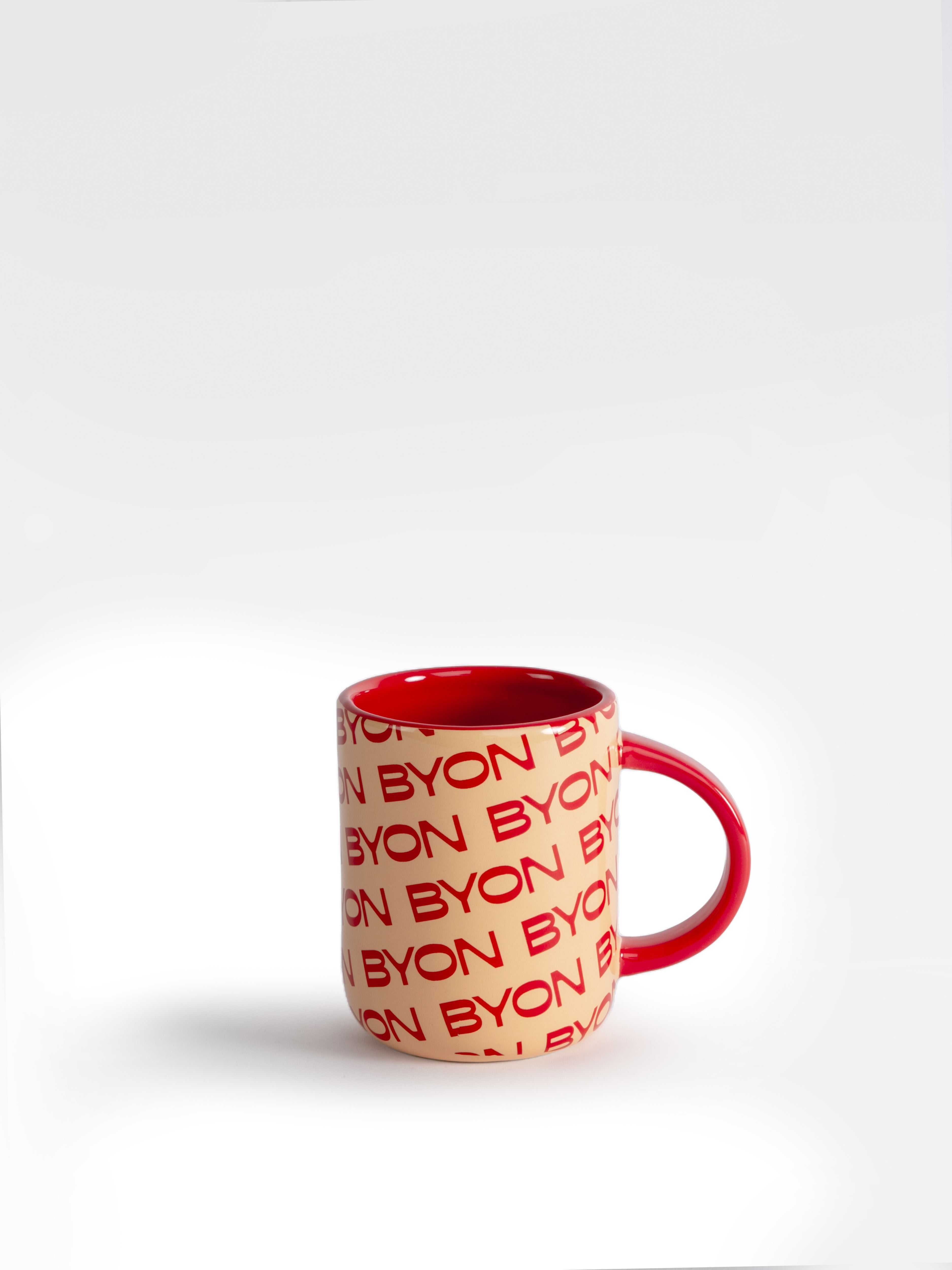 Mug Liz Byon (Red/Apricot)